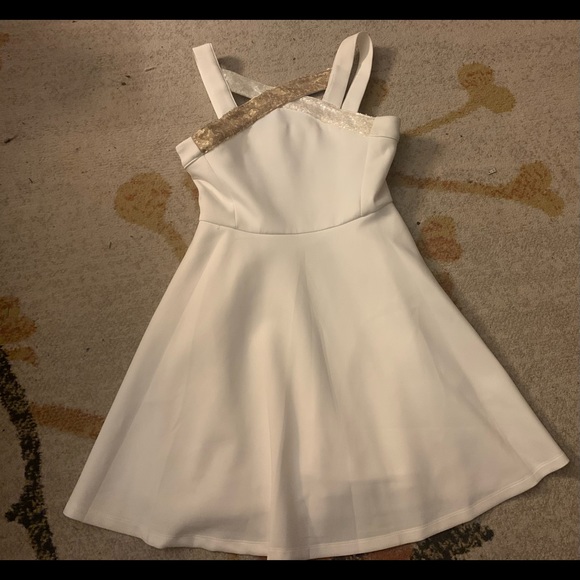 Gorgeous sz 10 Hanana Banana black label girls dress cris cross top with sequins